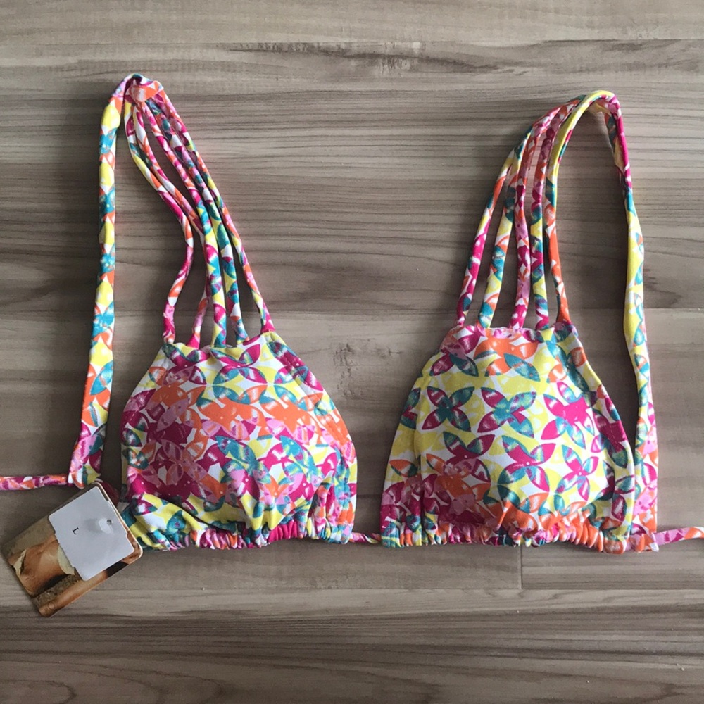 Multi strap top